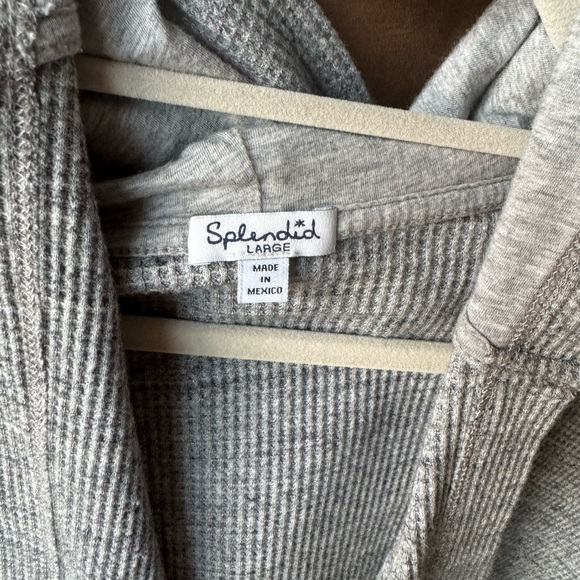 Splendid long sleeve wrap w/hood - Picture 5 of 7